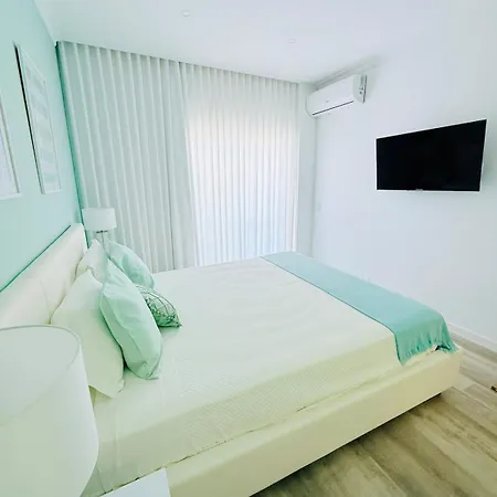 Sunrise Lover - 1st Line From The Sea - Guadiana Apartamento