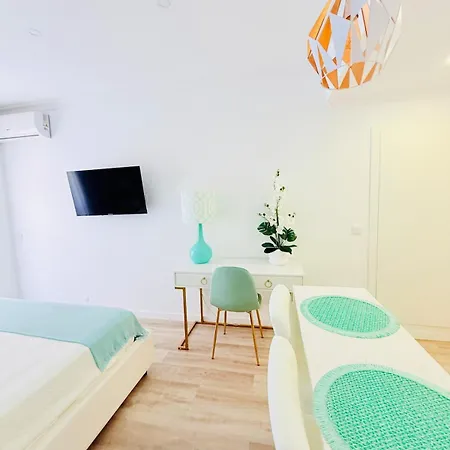 Sunrise Lover - 1st Line From The Sea - Guadiana 4*